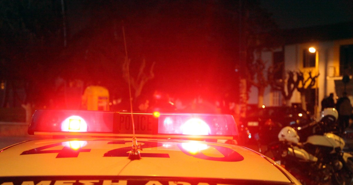 Επεισοδιακή καταδίωξη στην Ηλιούπολη - Χειροπέδες σε τρεις άνδρες που διέρρηξαν διαμέρισμα [βίντεο]