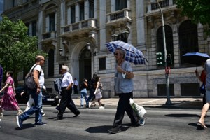 Γιώργος Κώτσηρας: "Αίτημα της κοινωνίας οι 72 δόσεις, πάγια πολιτική η μείωση βαρών" - Τι ισχύει με νέο fuel pass