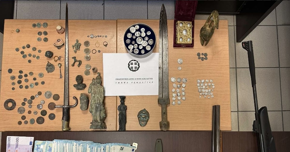 Θεσσαλονίκη: Δύο συλλήψεις για εμπόριο όπλων - Έκρυβαν ολόκληρο οπλοστάσιο στα σπίτια τους