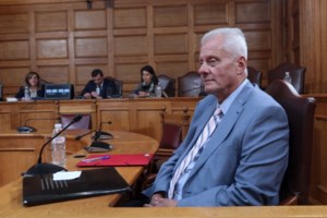 Boυλή: Απορρίφθηκε η αίτηση άρσης ασυλίας του βουλευτή του ΠΑΣΟΚ Πέτρου Παππά