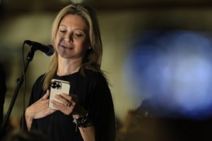 Ο σύλλογος προειδοποιεί την Καρυστιανού ότι αν δεν παραιτηθεί, θα την καθαιρέσουν μέσω Γενικής Συνέλευσης