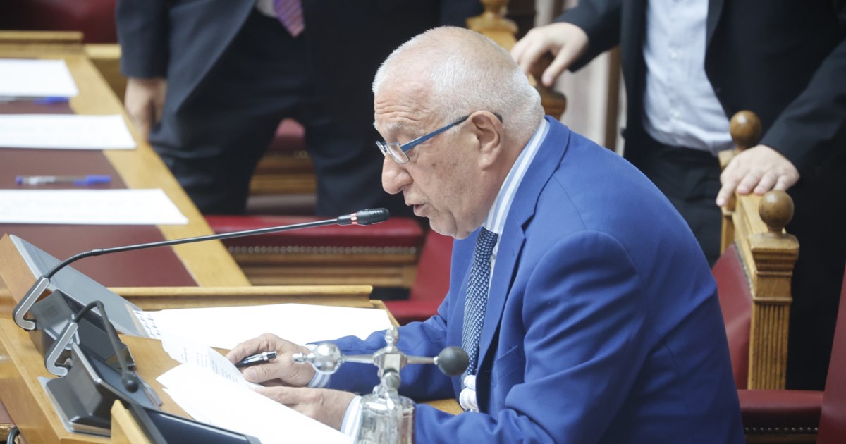 Ο ΣΥΡΙΖΑ θα ψηφίσει τον Νικήτα Κακλαμάνη για πρόεδρο της Βουλής: Σεβόμαστε τους θεσμούς σε αντίθεση με τον Μητσοτάκη