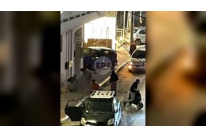 Τροχαίο στη Λούτσα: Γόνος της οικογένειας με την εταιρεία σοκολατοποιίας "Leonidas" ο 24χρονος - εικόνα 2