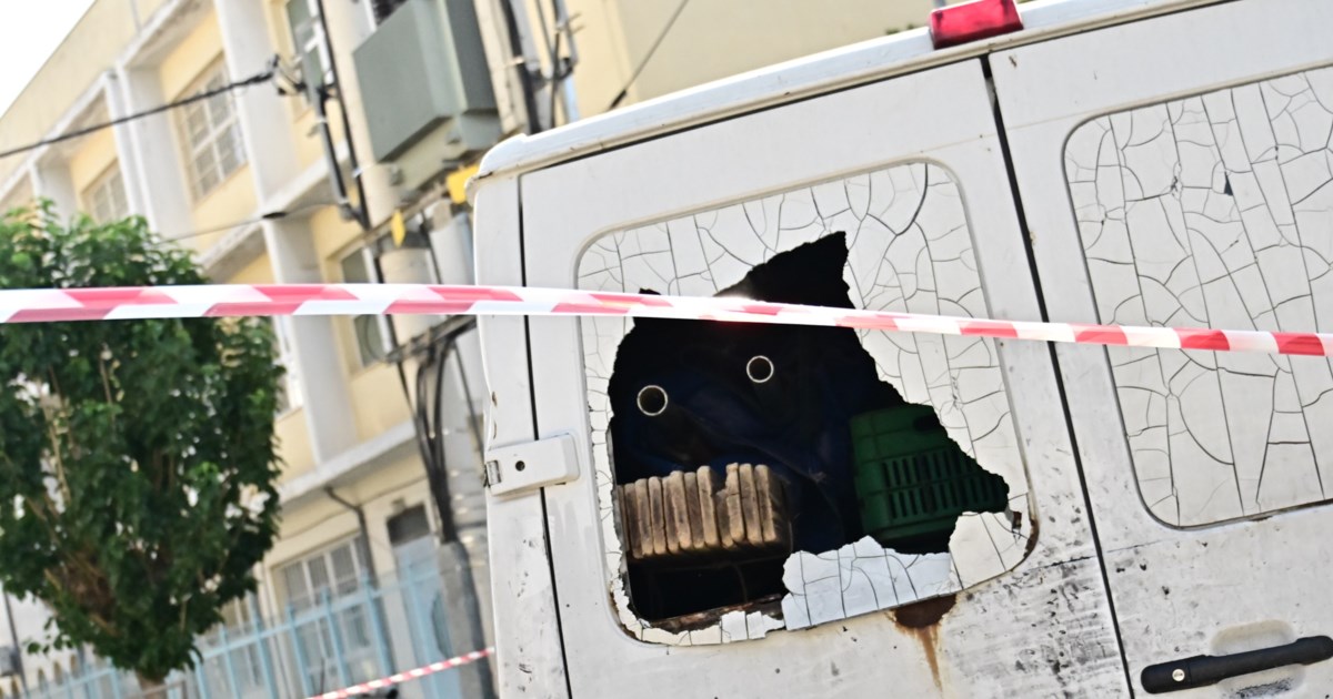 Φωτιά σε ημιυπόγειο στο Περιστέρι - Απεγκλωβίστηκε ηλικιωμένη