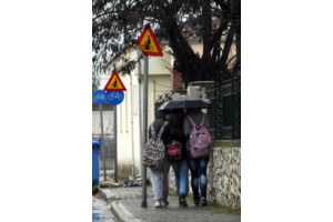 Κακοκαιρία: Κλειστά σχολεία και σε Αργολίδα, Κορινθία, Λακωνία, παραλιακή Αρκαδία την Τετάρτη