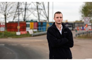 Το πιο απομονωμένο νησί της Ουαλίας ψάχνει εθελοντές για να μετρούν θαλάσσιους παπαγάλους υπό εξαφάνιση - εικόνα 2