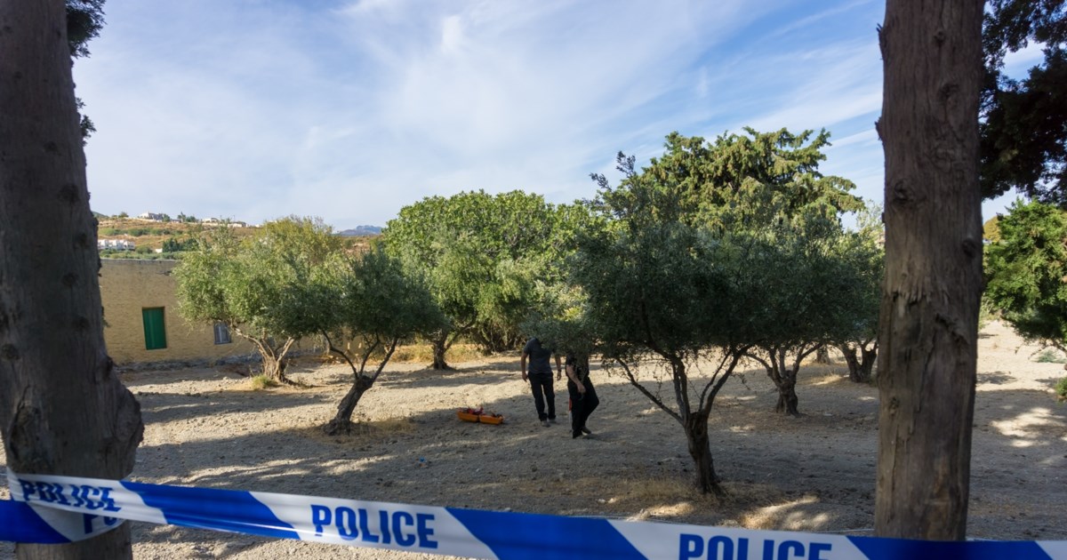 Χαλκιδική: 17χρονος κατήγγειλε 19χρονη ότι τον χτύπησε με σκουπόξυλο στο κεφάλι γιατί δεν της έδωσε 10 ευρώ