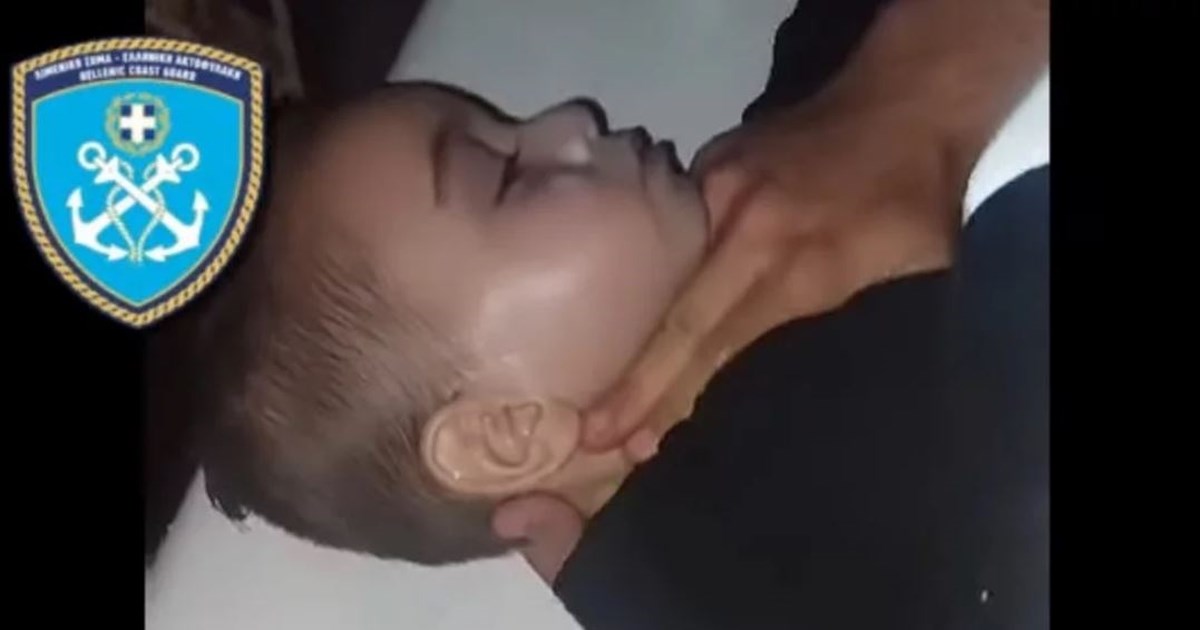 Λέσβος: Η τραγική στιγμή που βυθίζεται η λέμβος με τους 22 μετανάστες- Βίντεο ντοκουμέντο του Λιμενικού, πνίγηκαν 4 παιδιά