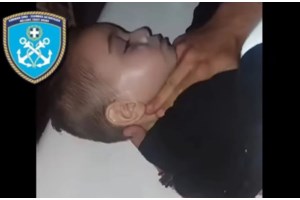 Λέσβος: Η τραγική στιγμή που βυθίζεται η λέμβος με τους 22 μετανάστες- Βίντεο ντοκουμέντο του Λιμενικού, πνίγηκαν 4 παιδιά