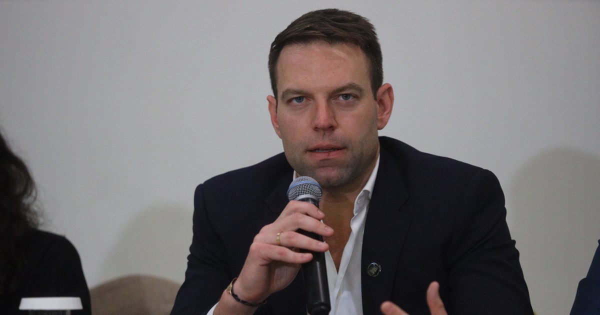 Αγρια κόντρα Γεωργιάδη - Φάμελλου στη Βουλή: Χωρίς τον Άγιο Σαμαρά δεν θα είχατε στην τσέπη ευρώ, αλλά… μπολιβάρ - εικόνα 2