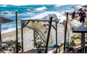 Καιρός: Εξασθενούν οι άνεμοι και έρχεται μικρή άνοδος της θερμοκρασίας - Πού αναμένονται βροχές