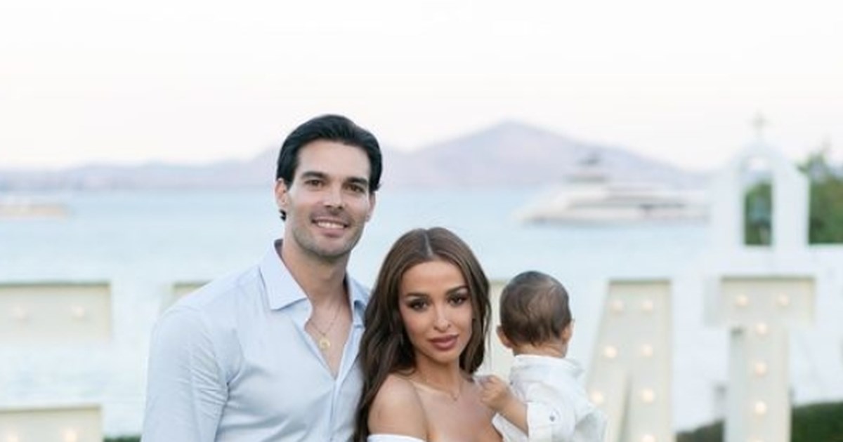 Η Ελένη Φουρέιρα μας δείχνει το μποστάνι της και τα νόστιμα ντοματίνια που καλλιεργεί [εικόνες - βίντεο] - εικόνα 4