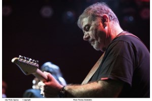 "Αξιώθηκα φέτος στα 63": Ο Δημήτρης Σταρόβας ανέβηκε 300 σκαλιά για την Παναγία Χοζοβιώτισσα στην Αμοργό