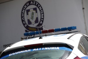 Κινηματογραφική ληστεία στο Πόρτο Ράφτη: "Ξήλωσαν" ΑΤΜ έξω από σούπερ μάρκετ με... φορτηγό και έγιναν "καπνός"