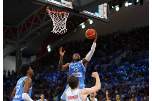 Ευρωμπάσκετ 2025: Live η Εθνική κόντρα στη Βοσνία για το 4 στα 4 - Διαφορά 9 πόντων πρέπει να καλύψει η Ελλάδα στο 4ο δεκάλεπτο