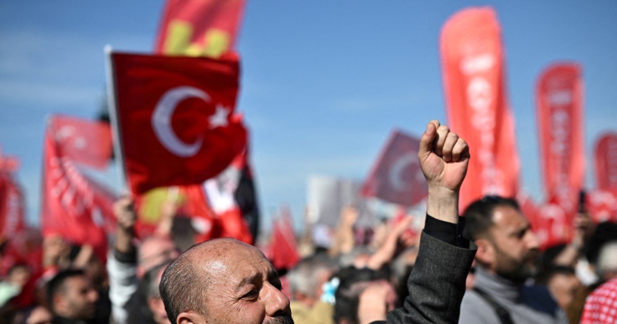 Μαρινάκης: "Λάθος δρόμος ο τζάμπα πατριωτισμός και να παριστάνουμε τους σύγχρονους Κολοκοτρώνηδες" - εικόνα 2