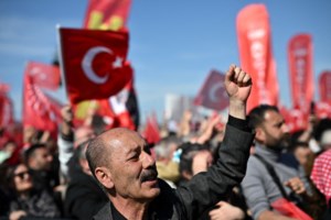 Μαρινάκης: "Λάθος δρόμος ο τζάμπα πατριωτισμός και να παριστάνουμε τους σύγχρονους Κολοκοτρώνηδες" - εικόνα 2