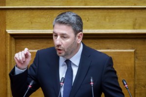 Μαρινάκης: Σε απόλυτο πανικό ο Ανδρουλάκης, προσπάθησε να συμμαζέψει τα ασυμμάζευτα και τα έκανε χειρότερα