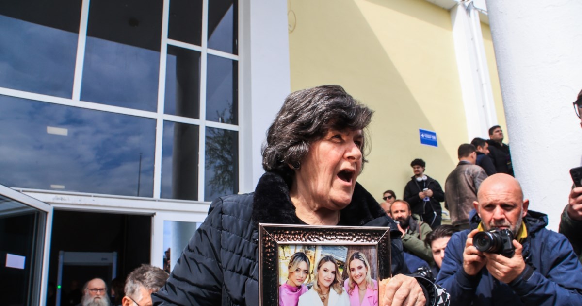 Τέμπη: Στην αντεπίθεση ο Φλωρίδης για τη δίκη - "Αν κάποιος βρει μεγαλύτερη αίθουσα στην Ευρώπη, να έρθει να μου το πει" - εικόνα 2