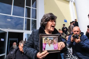 Τέμπη: Στην αντεπίθεση ο Φλωρίδης για τη δίκη - "Αν κάποιος βρει μεγαλύτερη αίθουσα στην Ευρώπη, να έρθει να μου το πει" - εικόνα 2