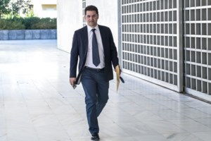 Υποκλοπές: Το ΣτΕ διατάσσει την ΕΥΠ να διαβιβάσει τον φάκελο της άρσης του απορρήτου του Θανάση Κουκάκη