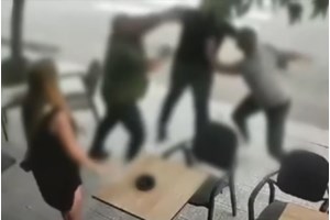 Μοσχάτο: Χειροπέδες σε έξι ανήλικους για επίθεση σε 13χρονο με μπουνιές και κλωτσιές