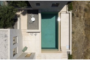 Ένα σπίτι βάζει σε τάξη την οικοδομική αναρχία της Σαντορίνης - εικόνα 12