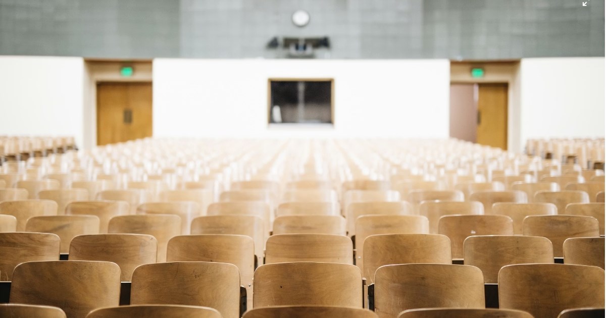 Εξι εκπαιδευτήρια έδιναν 