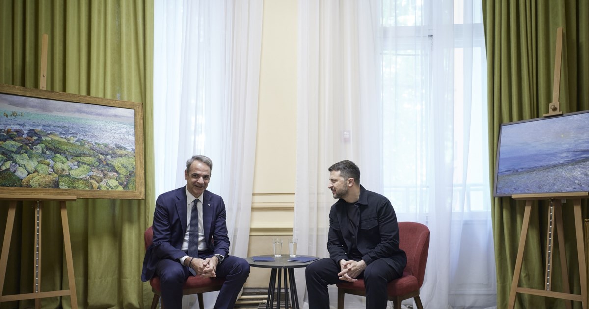 Συγκίνηση: Επέστρεψαν τα οστά Έλληνα πεσόντα στρατιωτικού από την Κύπρο 61 χρόνια μετά [βίντεο]