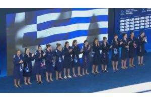 Στην κορυφή του κόσμου τα "χρυσά κορίτσια" του ελληνικού πόλο: Κατέκτησαν το World Cup στην Κίνα - εικόνα 5
