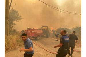 Τουρκία: Μεγάλη φωτιά στα Δαρδανέλλια - Εκκενώνονται οικισμοί - εικόνα 2
