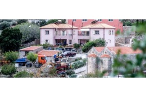 Ο αδερφός της 56χρονης στα Βορίζια: "Είδα τη Βαγγελιώ πεσμένη στην άσφαλτο - Σφαίρες πάνω από τα κεφάλια μας"