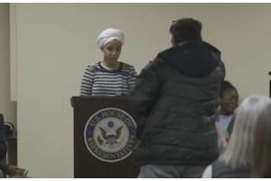 Ανεβάζουν τους τόνους οι ΗΠΑ: Και δεύτερη αρμάδα εν πλω προς το Ιράν - Απειλές Ρούμπιο κατά Ροδρίγεζ - εικόνα 2