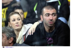 Θλίψη στα social media για τον θάνατο της Ντουμιτρέσκου - "Αδιανόητο μόλις 46 ετών, Ρούξι ψυχάρα για πάντα τριφυλλάρα"