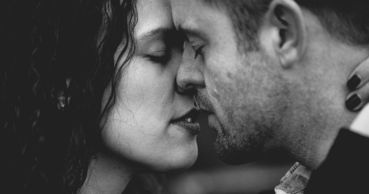 Γνωστή πορνοστάρ στον Σταύρο Θεοδωράκη: Στις ερωτικές ταινίες υπάρχει οργασμός αλλά όχι 100% [βίντεο] - εικόνα 2