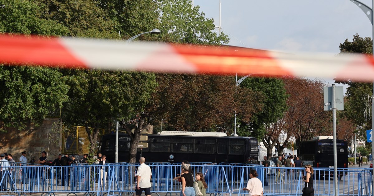 Διαδηλώσεις έξω από τη ΔΕΘ: Ακρίβεια, στεγαστικό και Γάζα στην πρώτη γραμμή [εικόνες - βίντεο] - εικόνα 9