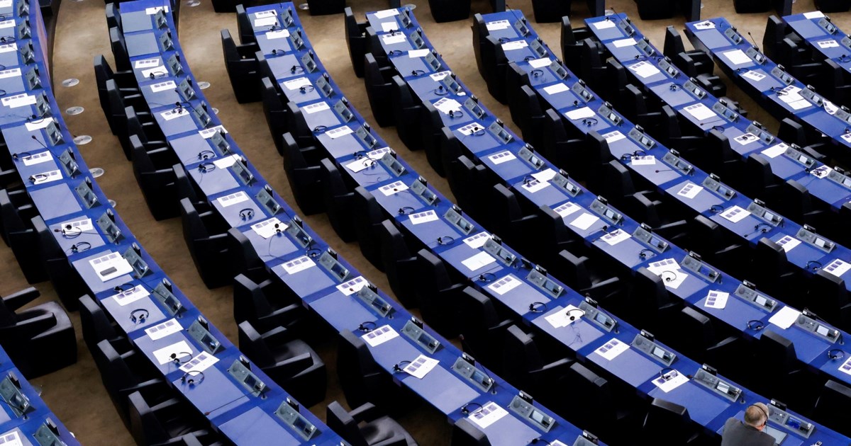 Ευρωκοινοβούλιο: Προωθεί απαγόρευση πρόσβασης στο διαδίκτυο σε ανήλικους κάτω των 13 ετών