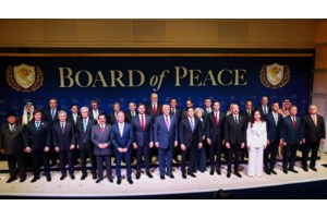 Times: Ο Στάρμερ αρνείται να παραχωρήσει στις ΗΠΑ βρετανικές βάσεις στον Ινδικό Ωκεανό για επίθεση στο Ιράν