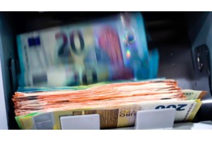 Τι προβλέπει το Μεσοπρόθεσμο 2025-2028: Αύξηση μισθών - Μείωση ανεργίας και δημόσιου χρέους