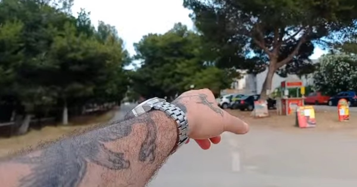 Χανιά: Στη φυλακή ο 42χρονος με τα 107 τσεκούρια και τα 177 μαχαίρια που απειλούσε να πυροβολήσει αστυνομικούς - εικόνα 2