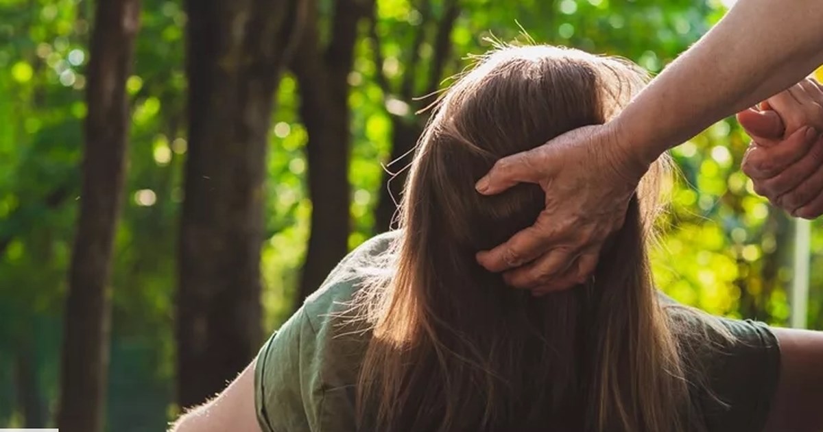Ήρωας 3 ετών: Έσωσε τη ζωή της μητέρας του που υπέστη επιληπτική κρίση ξεκλειδώνοντας το κινητό της και καλώντας βοήθεια