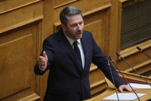 Κυκλοφοριακό χάρος: Επίκαιρη επερώτηση ΠΑΣΟΚ για το καθημερινό μαρτύριο στους δρόμους της Αττικής