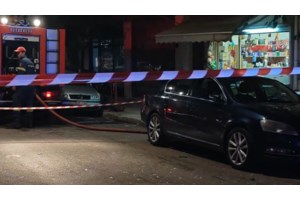 Σοκ στο Νέο Κόσμο: Νεκρός 58χρονος που έπεσε σε σταθμευμένο όχημα - Ισως τον γρονθοκόπησαν δύο με μηχανή