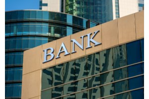 Μαγικές εικόνες στην Αρκτική: Ρώσοι αλεξιπτωτιστές έκαναν παγκόσμιο ρεκόρ πέφτοντας από τη στρατόσφαιρα στον Βόρειο Πόλο