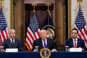 Αραβικά ΜΜΕ: Οι Ιρανοί εκτέλεσαν τον "εφτάψυχο" στρατηγό των Φρουρών της Επανάστασης Καανί ως κατάσκοπο της Μοσάντ - εικόνα 5