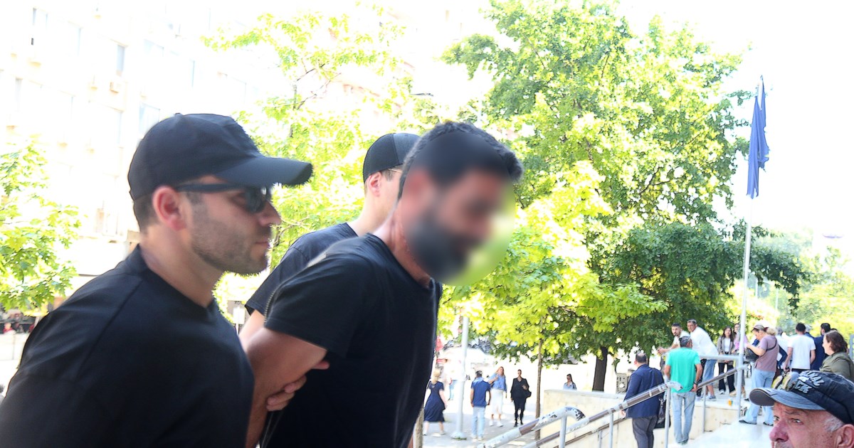 Συναγερμός στον Έβρο: Φορτηγό με 30 πιστόλια κρυμμένα σε φορτίο με ψάρια - Συνελήφθη ακόμη ένας Τούρκος μαφιόζος