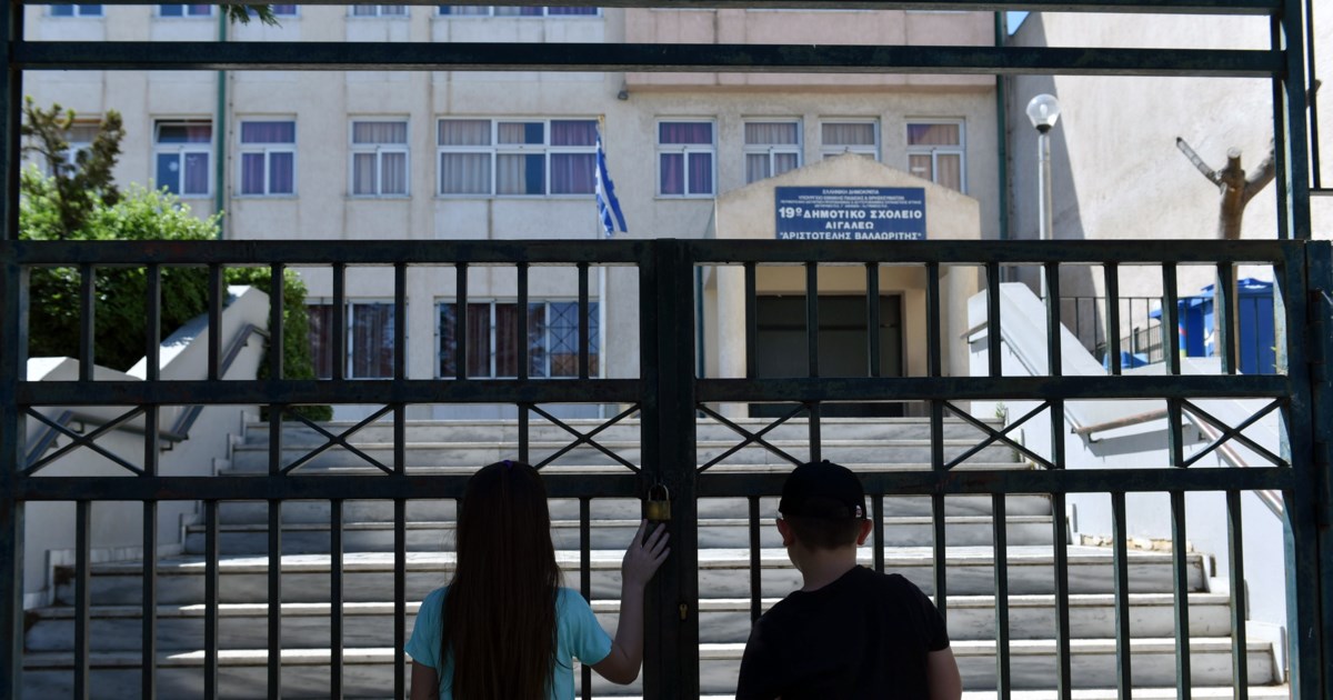 Πιερρακάκης: Η αλόγιστη χρήση κινητών στα σχολεία συνδέεται με την έξαρση του bullying - Πρέπει να σταματήσει