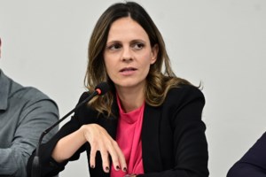 Πυρά από Νέα Αριστερά σε Αχτσιόγλου: "Δεν έβρισκε χρησιμότητα στη μαχητική φωνή της Αριστεράς στη Βουλή"