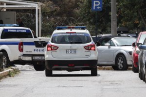 Το Κτηματολόγιο θέτει σε αργία τους έξι υπαλλήλους που κατηγορούνται για "γρηγορόσημα"