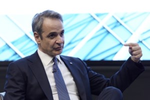 Συνάντηση Μητσοτάκη με τον Μαχμούντ Αμπάς: Η Ελλάδα έτοιμη να συμβάλει στην επόμενη ημέρα για τη Γάζα